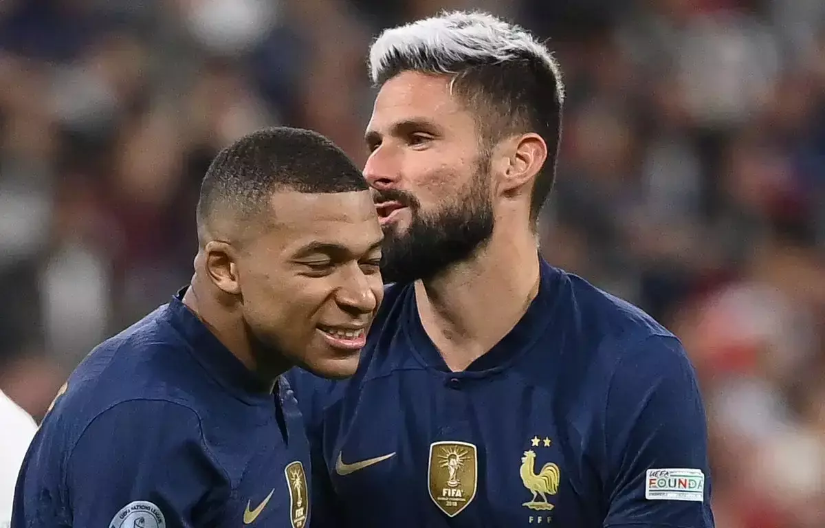 Match Mbappe Giroud France Foot Football MegaDico Définition