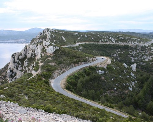 une cote sur la route des crêtes en Provence - définition megadico